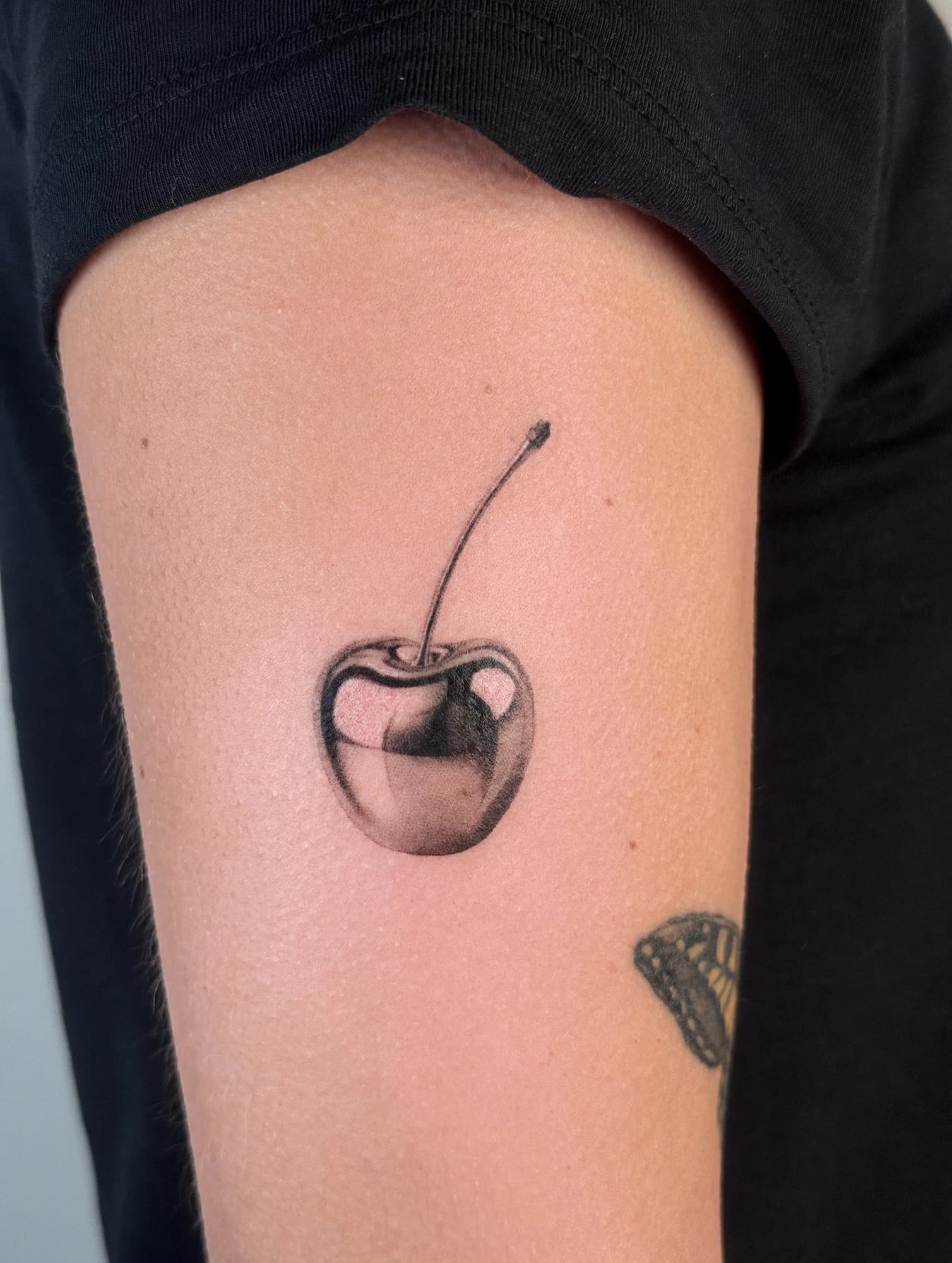 Tattoo by Nisa — microrealism